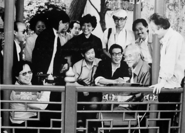 1990年，葉淺予師生藝術(shù)行路團(tuán)在浙江
